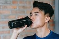 Does pre workout make you poop more? Yes, due to artificial sweeteners. (Image via Pexels/ Andres Ayrton)